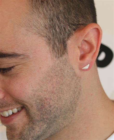 designer earrings for men canada.